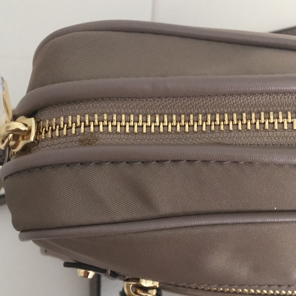 SOLD!!! Michael Kors Polly Large East West Nylon Crossbody Bag NWT - Picture 10 of 11